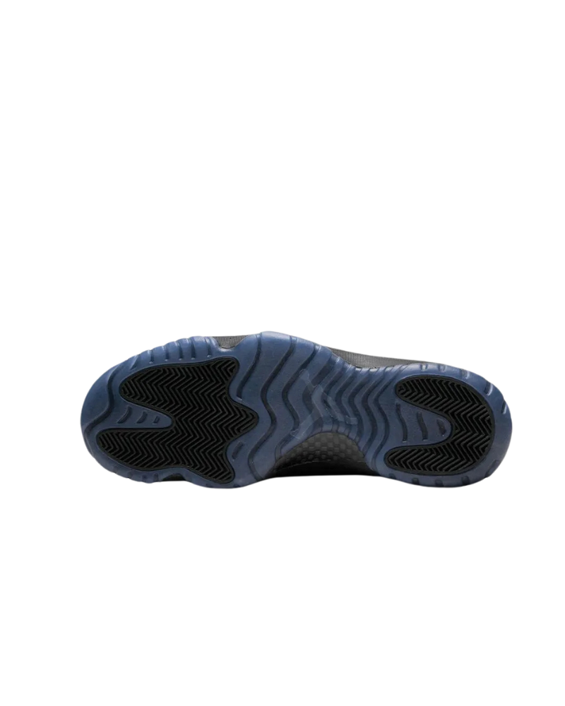 Air Jordan 11 Retro "Cap and Gown" sneakers - Image 3